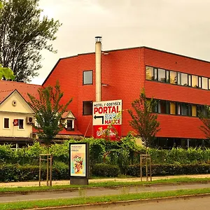 Portal 3* Ljubljana